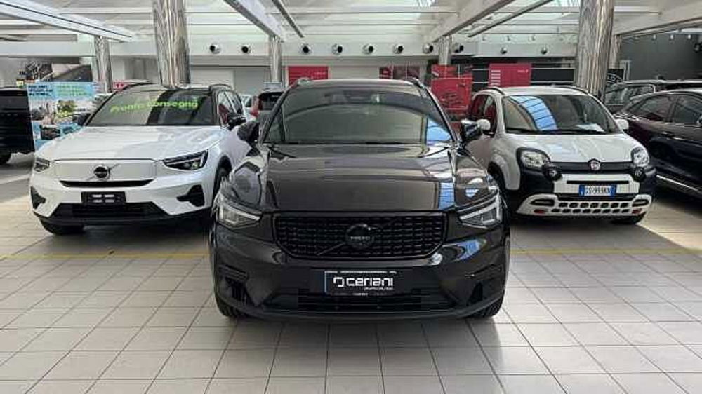 Volvo XC40 nuova a Milano (7)