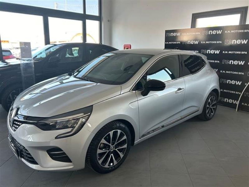 Renault Clio TCe 90 CV 5 porte Techno  del 2023 usata a Agrigento