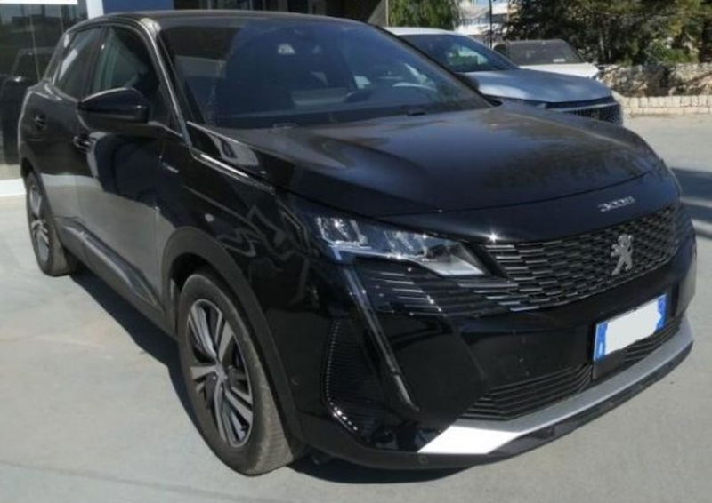 Peugeot 3008 Hybrid4 300 e-EAT8 Allure Pack  del 2023 usata a Pont Saint Martin