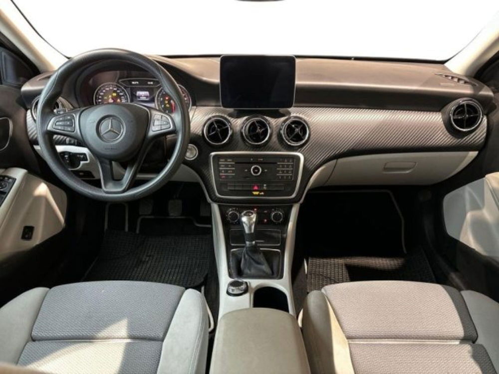 Mercedes-Benz GLA SUV usata a Bologna (9)