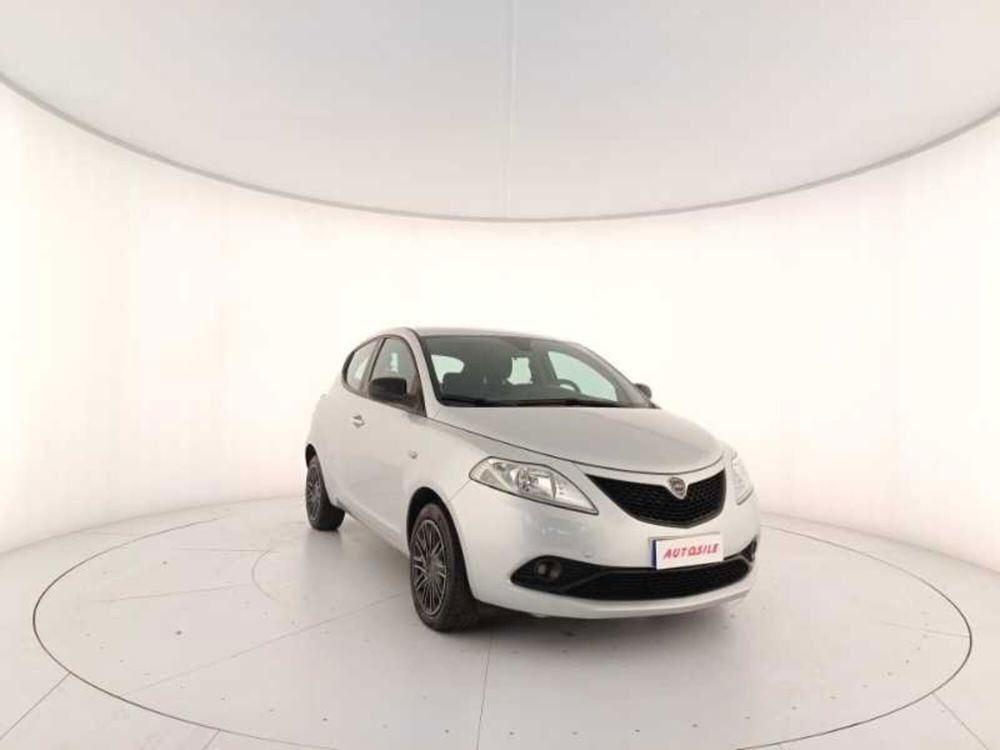 Lancia Ypsilon usata a Treviso (3)