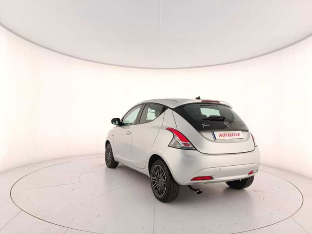 Lancia Ypsilon usata a Treviso (4)