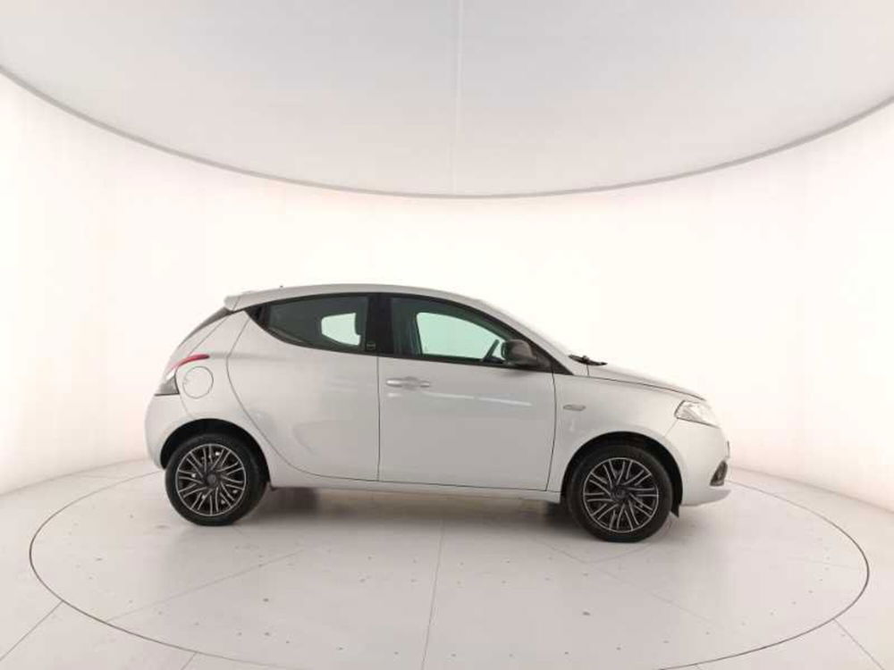 Lancia Ypsilon usata a Treviso (7)