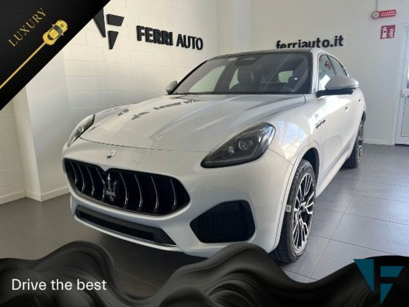 Maserati Grecale 2.0 mhev GT 250cv auto nuova a Tavagnacco