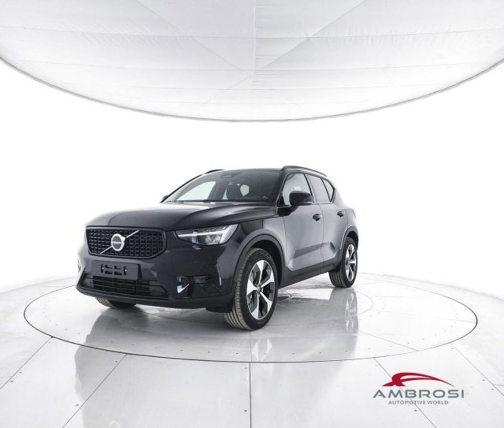 Volvo XC40 nuova a Perugia