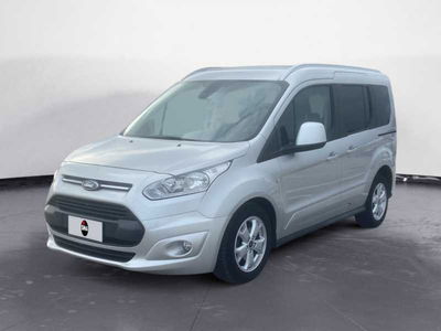 Ford Tourneo Connect 1.5 TDCi 120 CV Titanium  del 2019 usata a Pordenone