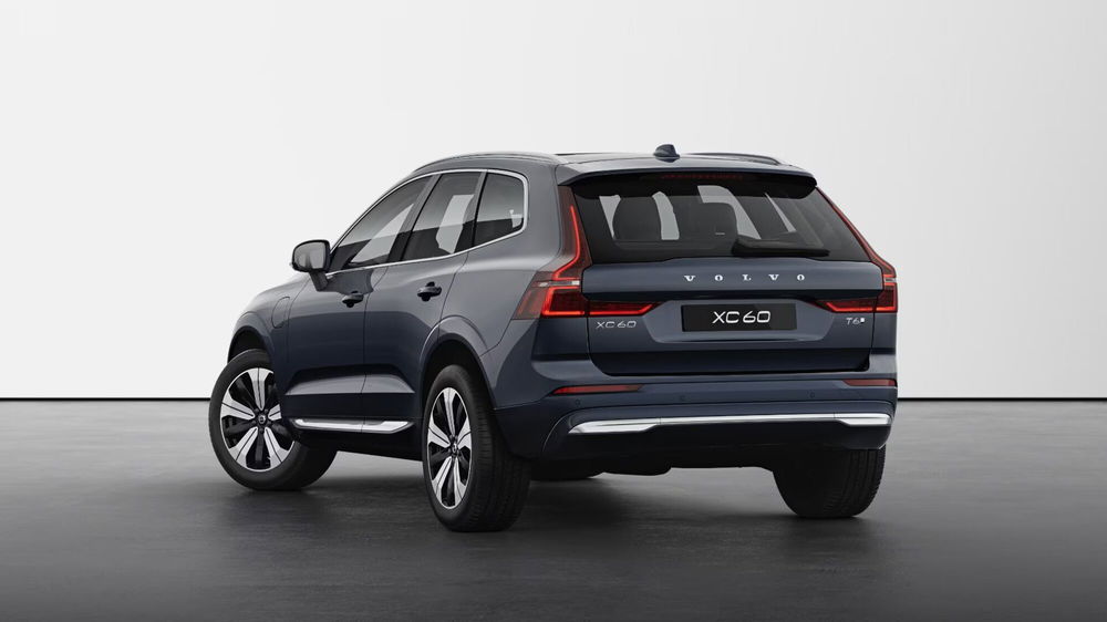 Volvo XC60 nuova a Como (2)