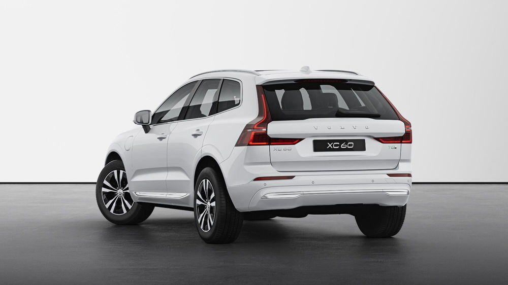 Volvo XC60 nuova a Como (2)