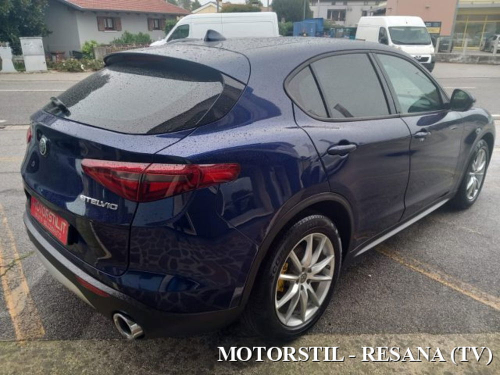 Alfa Romeo Stelvio usata a Treviso (4)