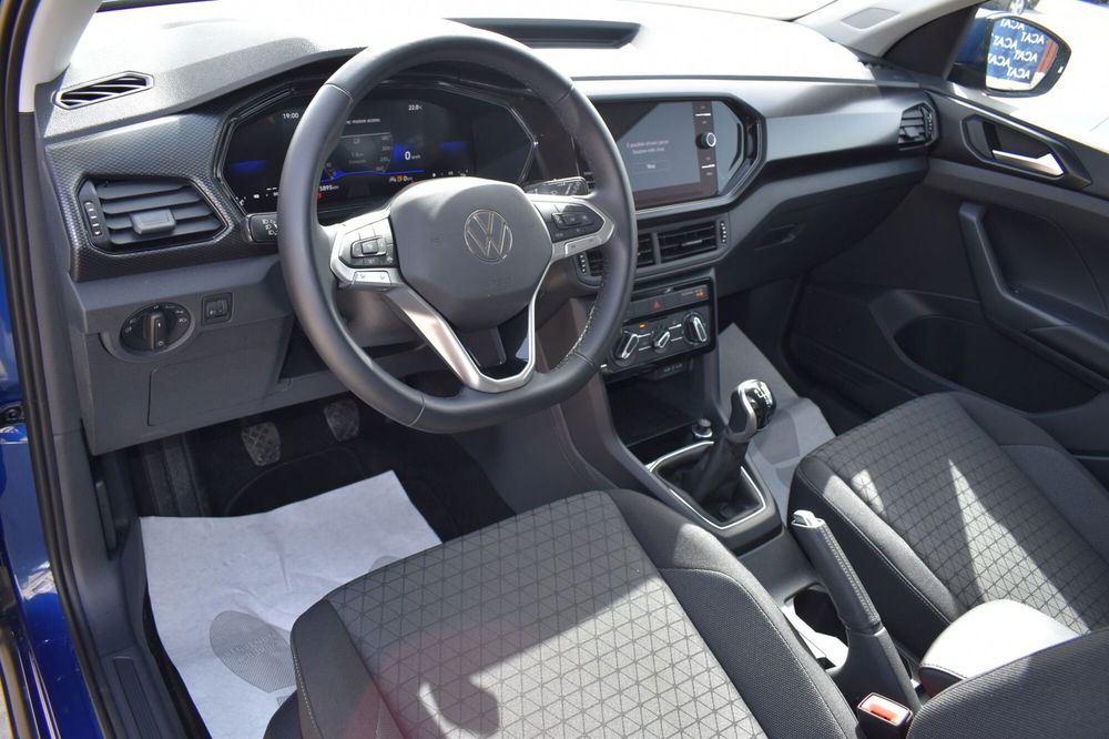 Volkswagen T-Cross usata a Catania (7)