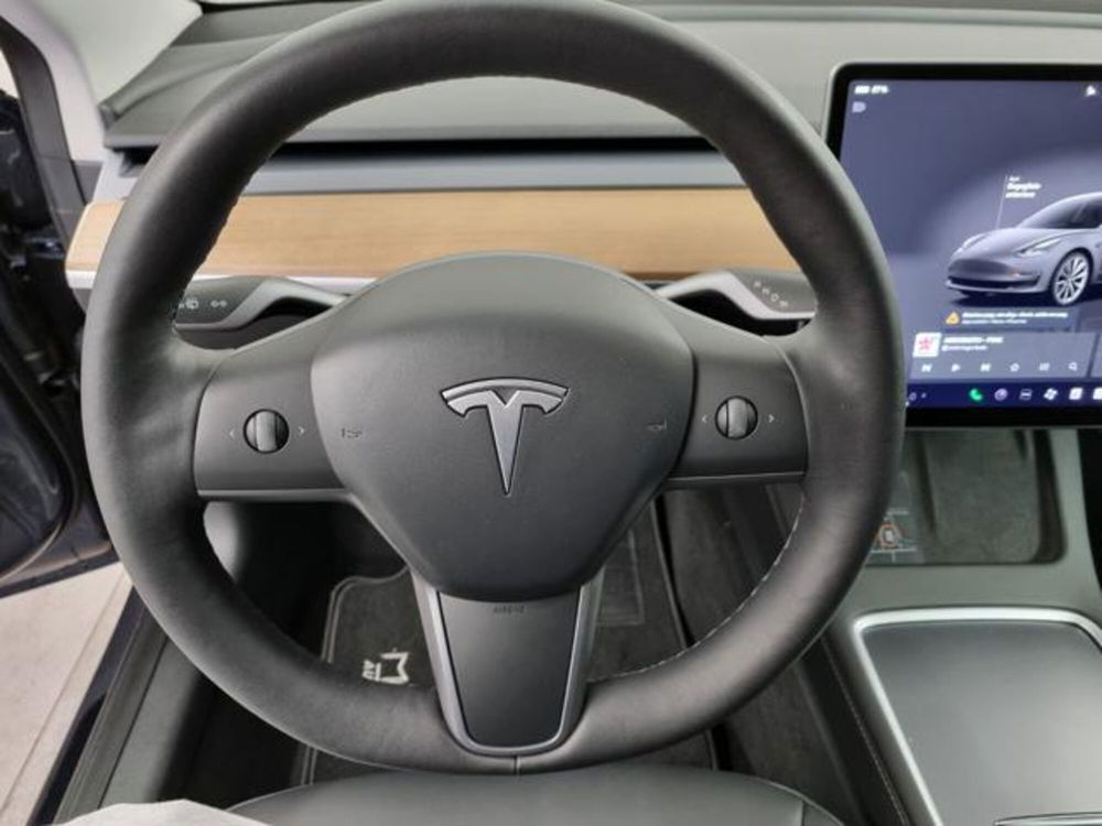 Tesla Model 3 usata a Como (19)