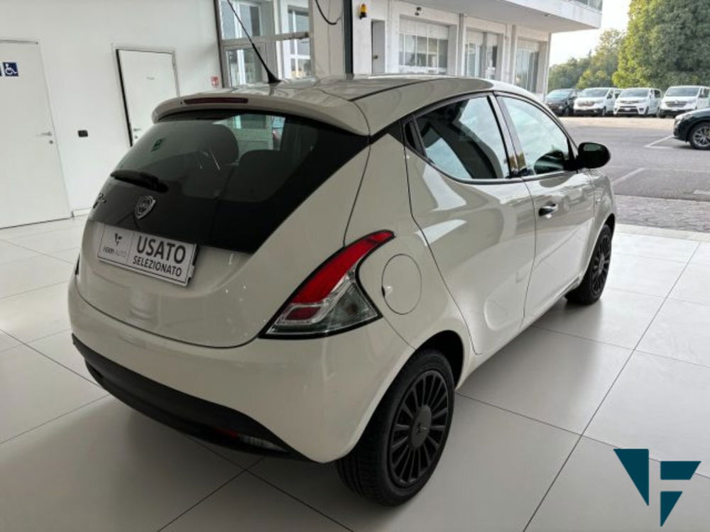 Lancia Ypsilon usata a Treviso (3)