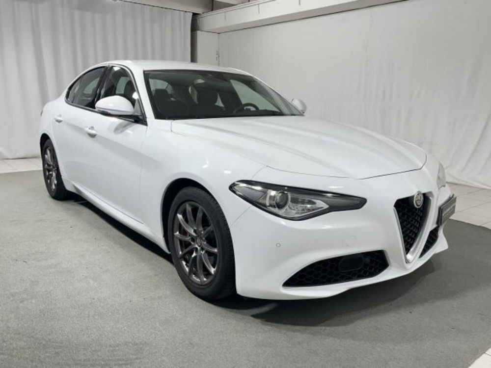 Alfa Romeo Giulia usata a Sondrio (7)