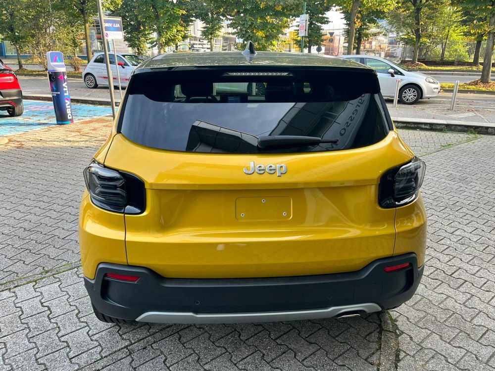 Jeep Avenger nuova a Milano (8)