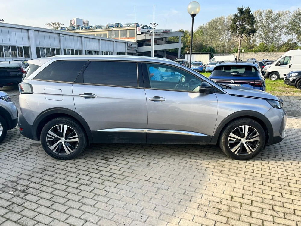 Peugeot 5008 usata a Milano (6)