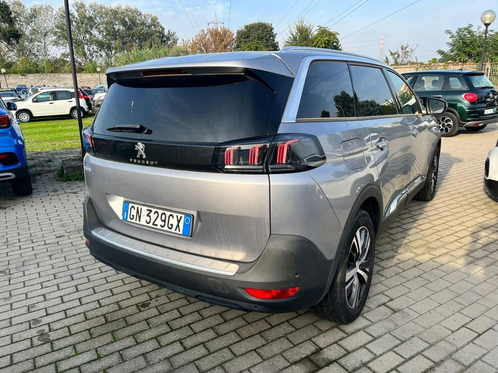 Peugeot 5008 usata a Milano (9)