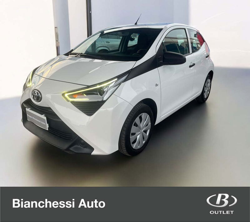 Toyota Aygo Connect 1.0 VVT-i 72 CV 5 porte x-you MMT del 2021 usata a Cremona