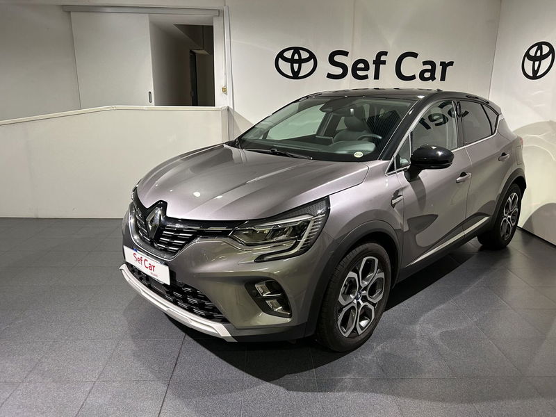 Renault Captur Plug-in Hybrid E-Tech 160 CV Intens  del 2020 usata a Milano