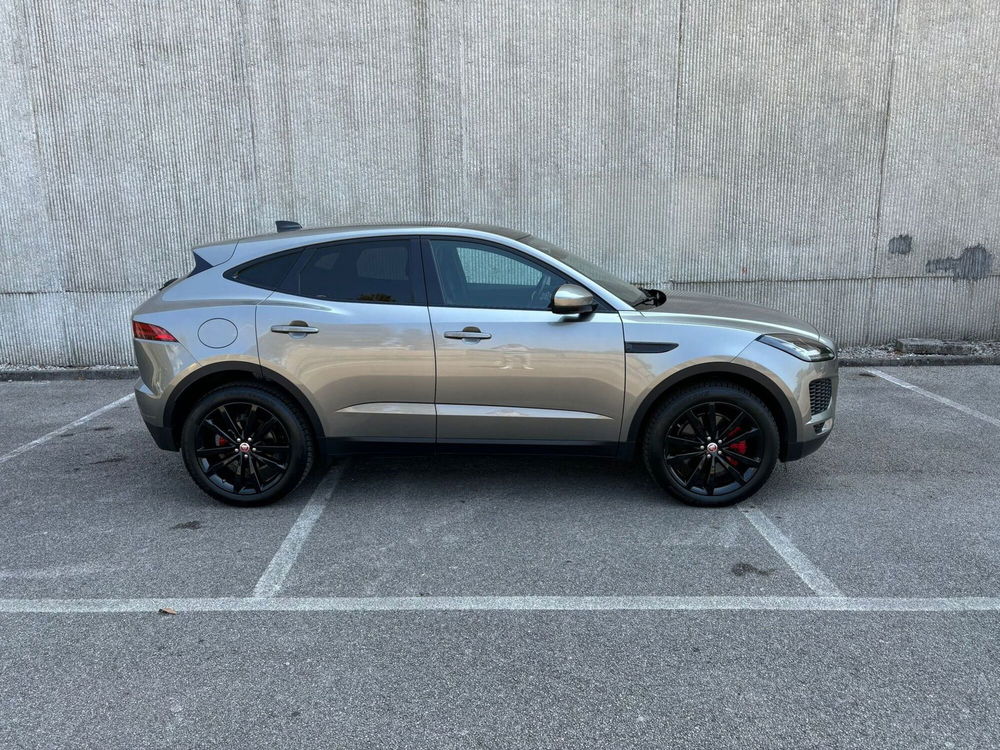 Jaguar E-Pace usata a Salerno (6)