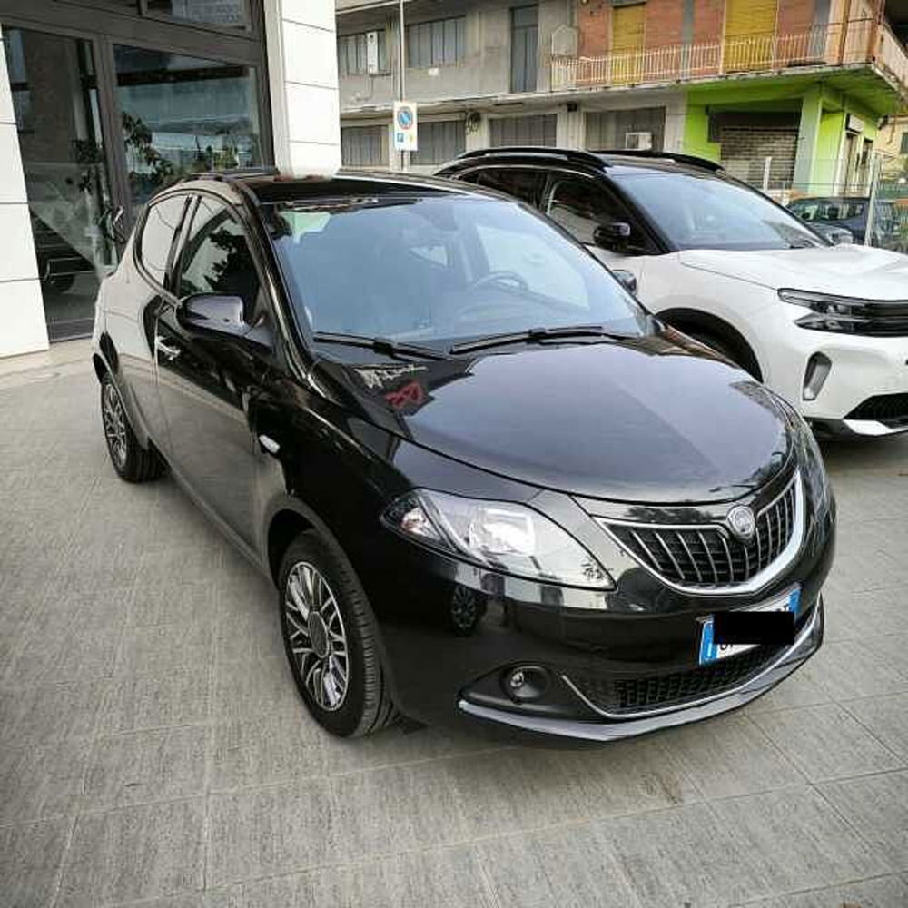 Lancia Ypsilon usata a Pescara