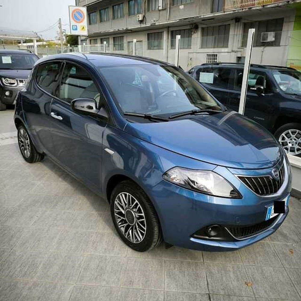 Lancia Ypsilon usata a Pescara