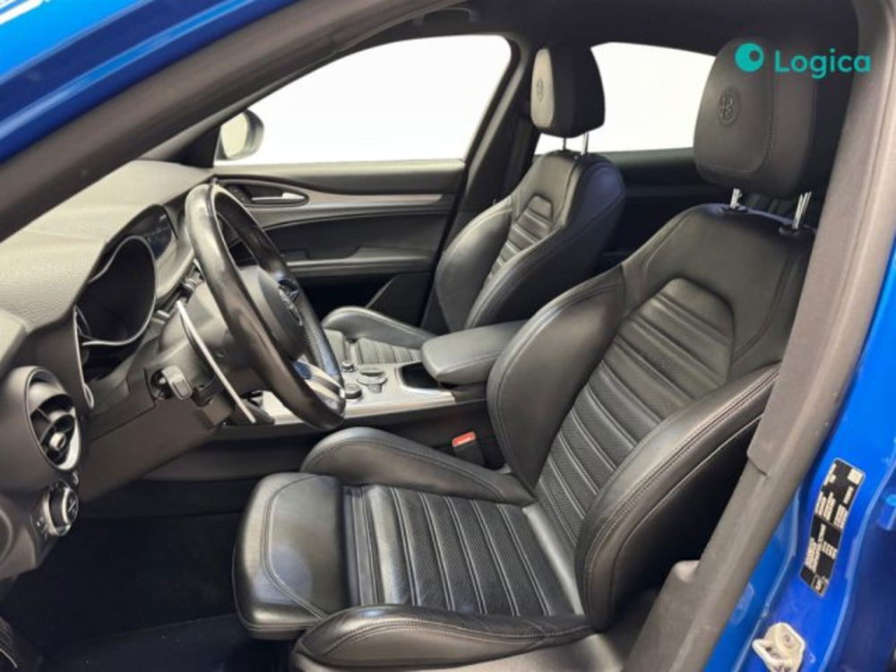 Alfa Romeo Stelvio usata a Biella (18)