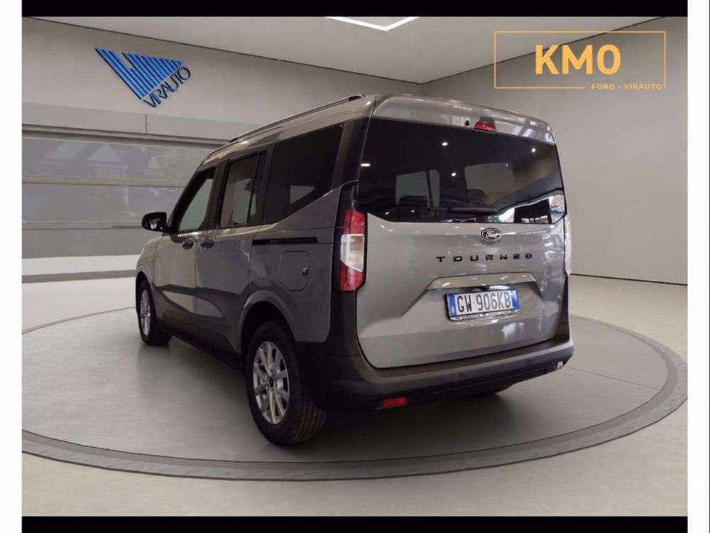 Ford Tourneo Courier nuova a Catania (8)