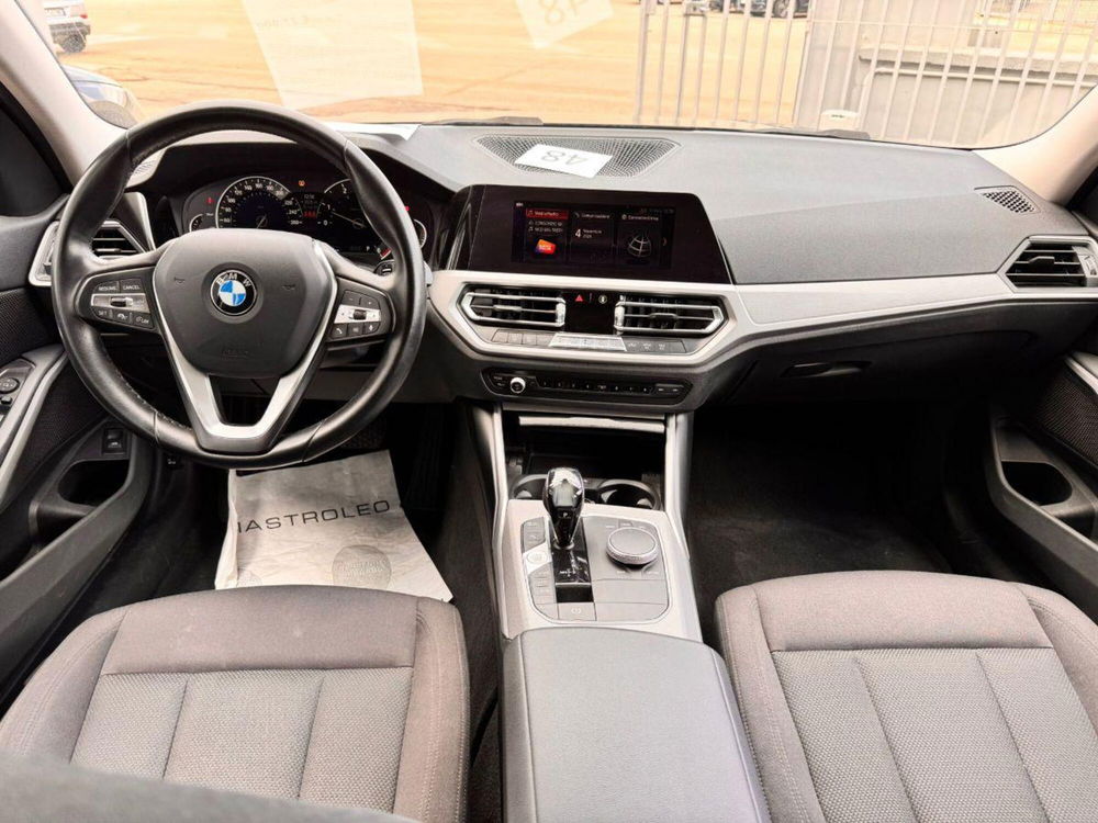 BMW Serie 3 Touring usata a Lecce (19)