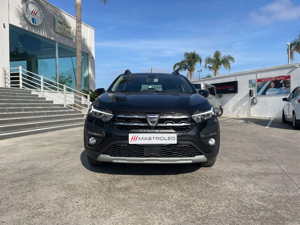 Dacia Sandero usata a Lecce (6)