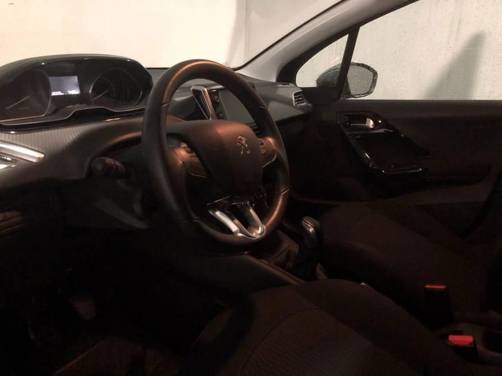 Peugeot 208 usata a Torino (7)