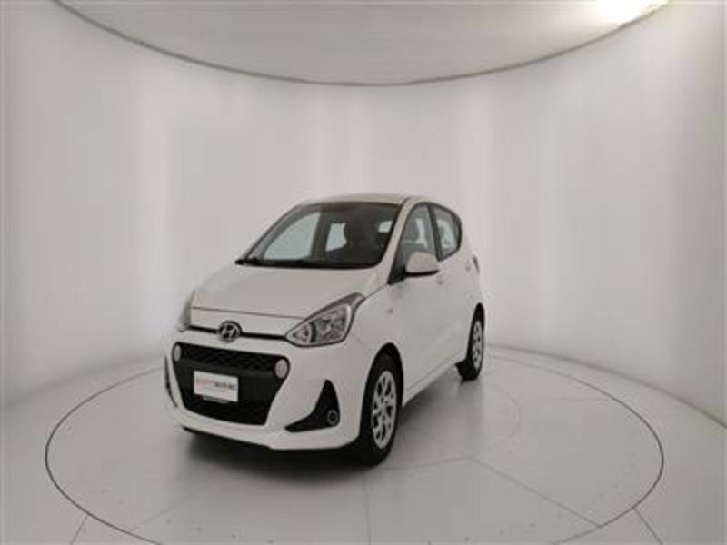 Hyundai i10 1.0 MPI Comfort  del 2017 usata a Bari