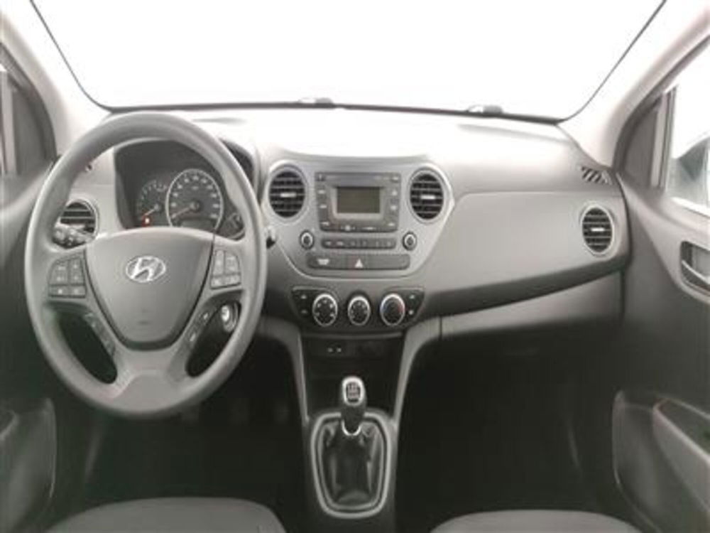 Hyundai i10 usata a Bari (14)