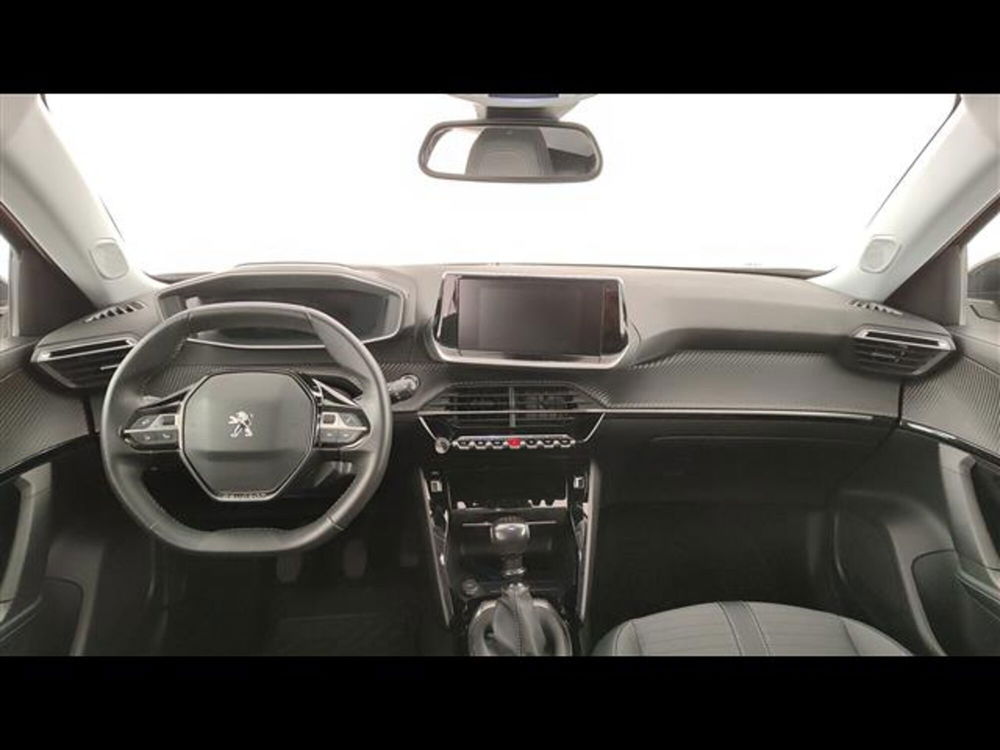 Peugeot 2008 usata a Milano (12)