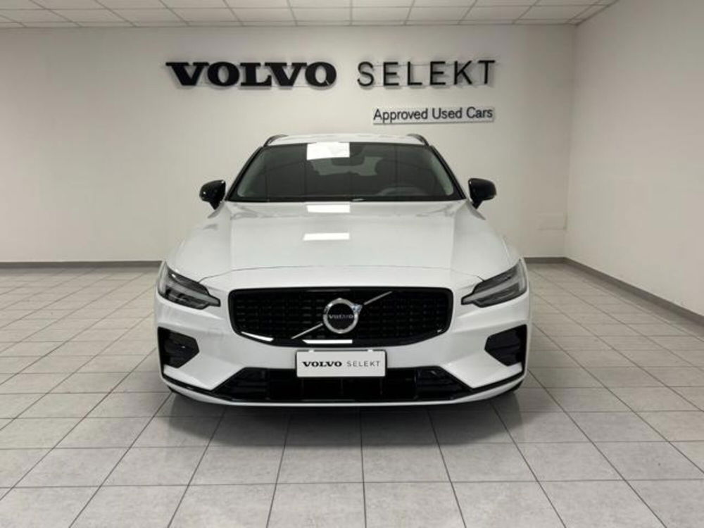 Volvo V60 nuova a Como (3)