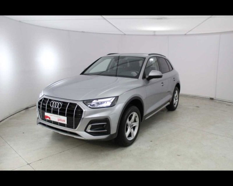 Audi Q5 40 TDI 204 CV quattro S tronic Business  del 2024 usata a Castenaso