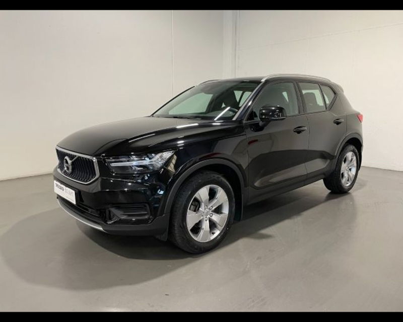 Volvo XC40 D3 Momentum  del 2020 usata a Conegliano