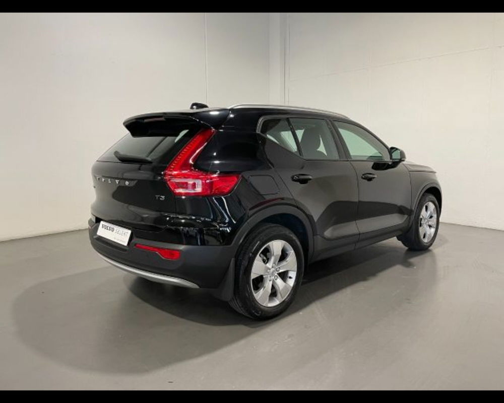 Volvo XC40 usata a Treviso (2)