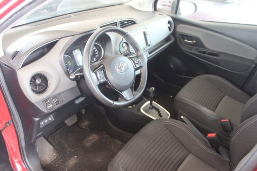 Toyota Yaris Cross usata a Roma (12)