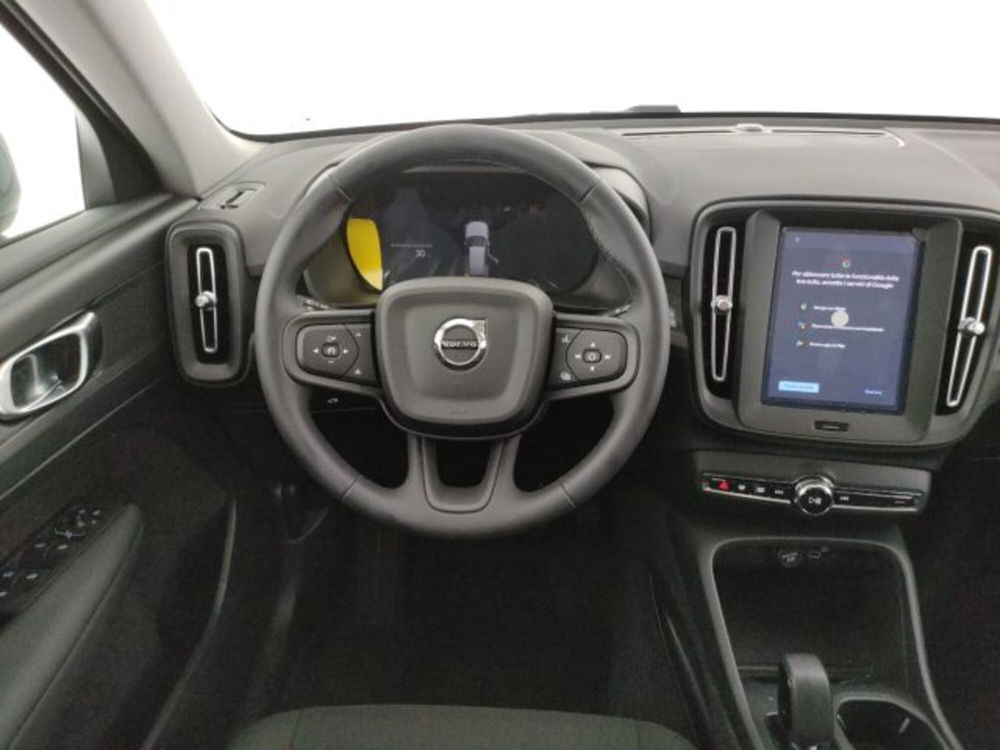 Volvo XC40 nuova a Modena (13)