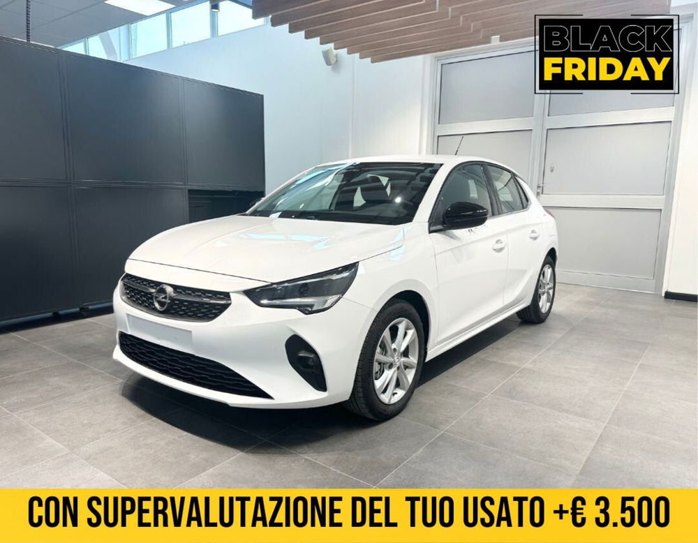 Opel Corsa nuova a Ferrara