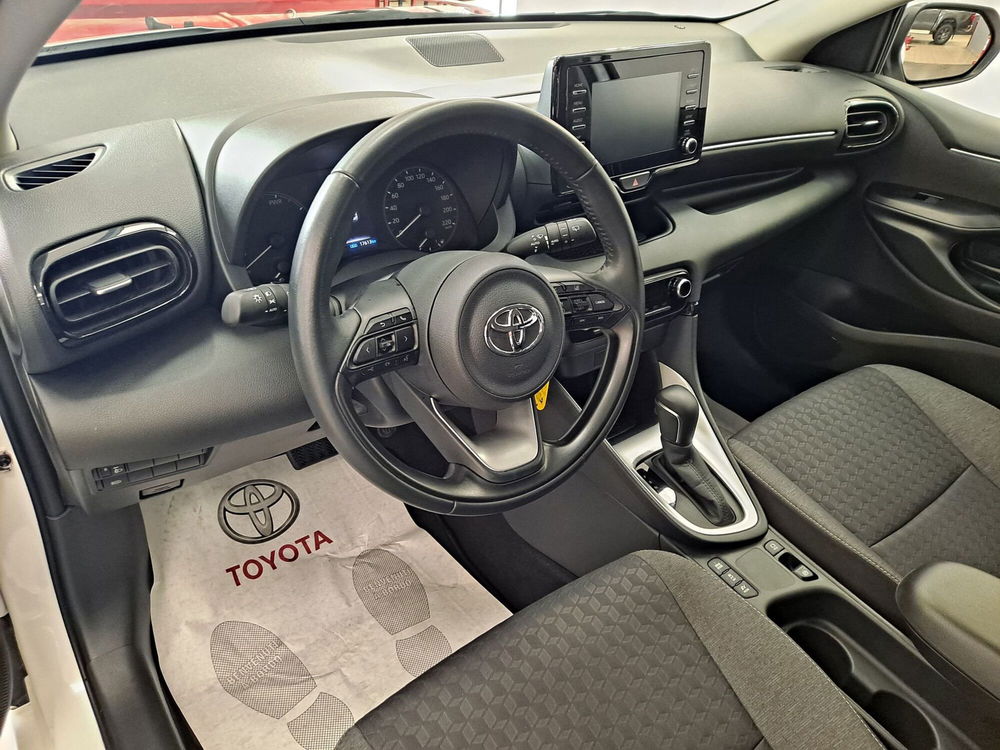 Toyota Yaris usata a Roma (17)