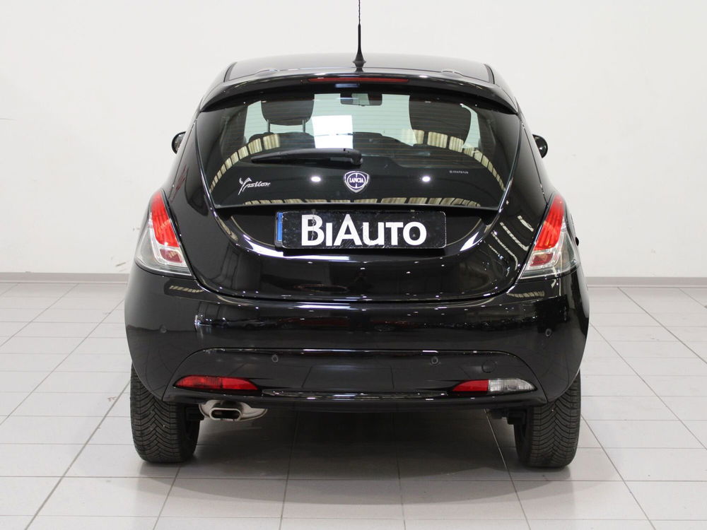 Lancia Ypsilon usata a Firenze (4)