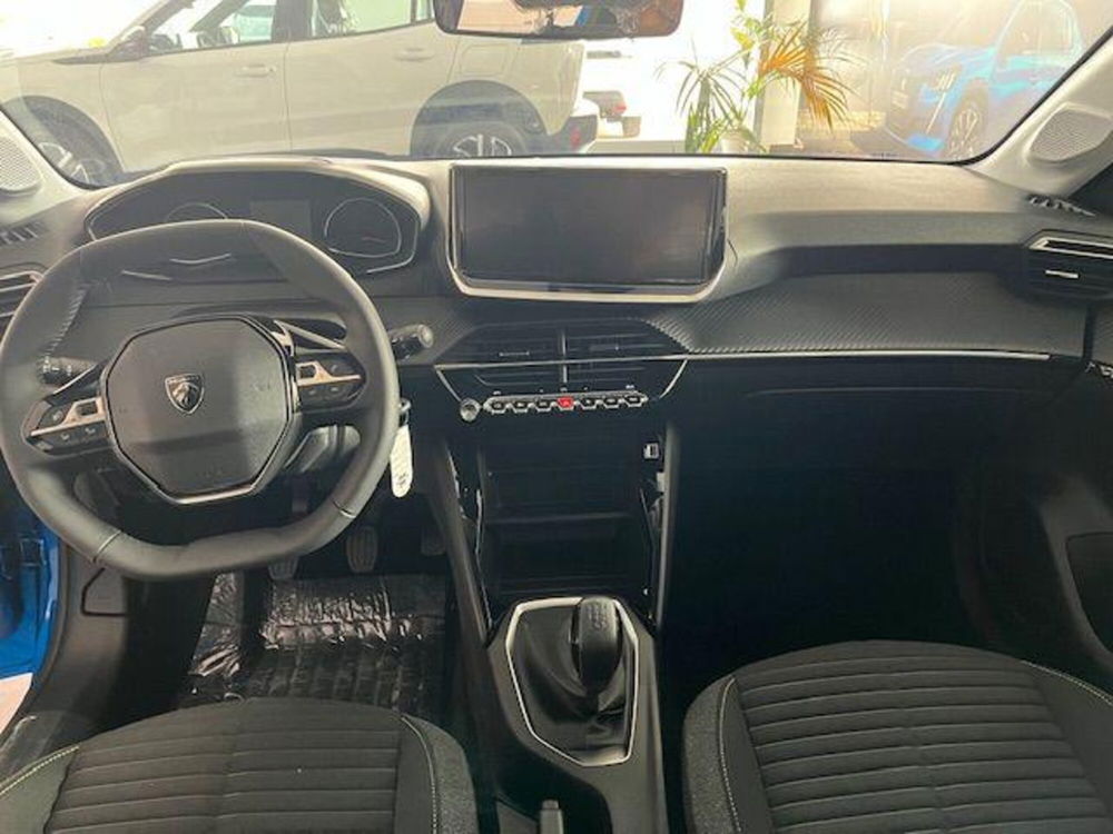 Peugeot 208 nuova a Trapani (7)