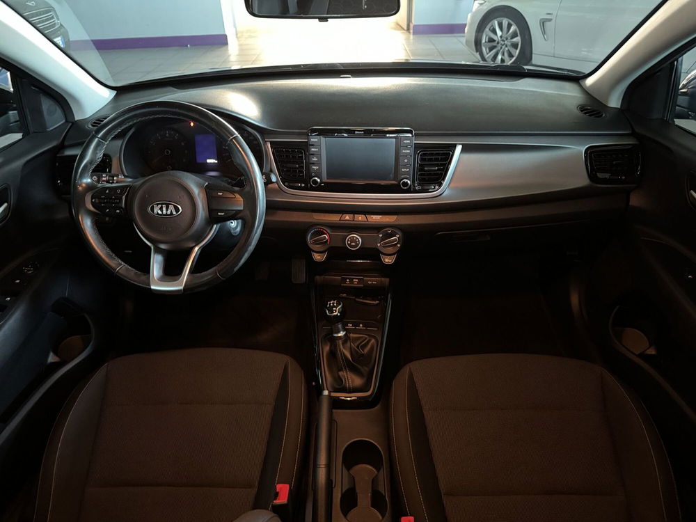 Kia Rio usata a Messina (12)