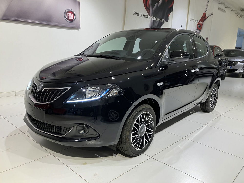 Lancia Ypsilon nuova a Parma