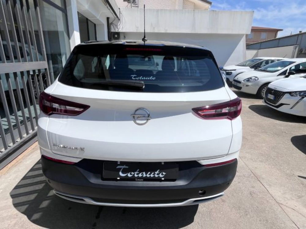 Opel Grandland X usata a Oristano (9)