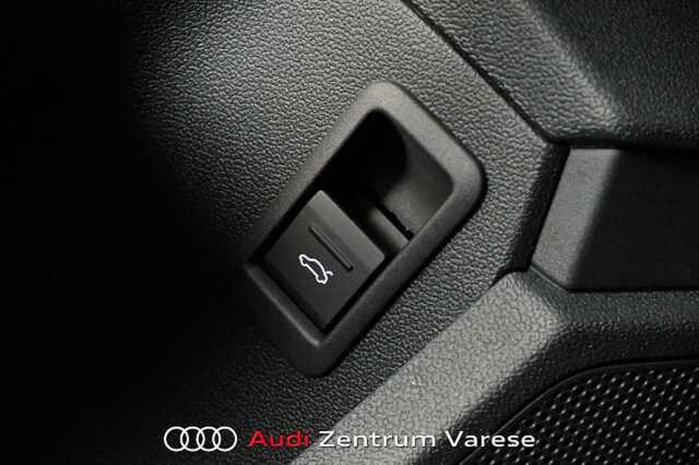 Audi S3 Sportback usata a Varese (12)