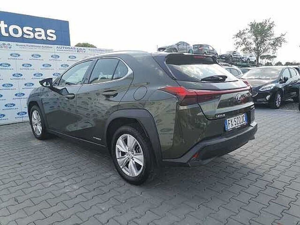 Lexus UX usata a Firenze (11)