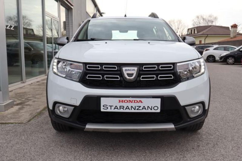 Dacia Sandero Stepway 0.9 TCe 90 CV Comfort  del 2019 usata a Staranzano