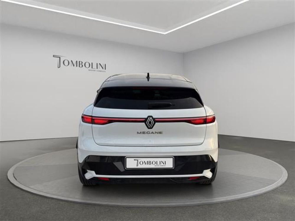 Renault Megane E-Tech Electric usata a Macerata (5)